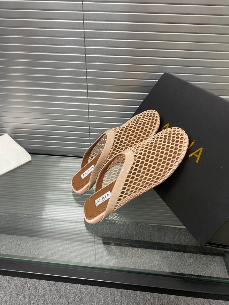 Alaia Flat Shoes